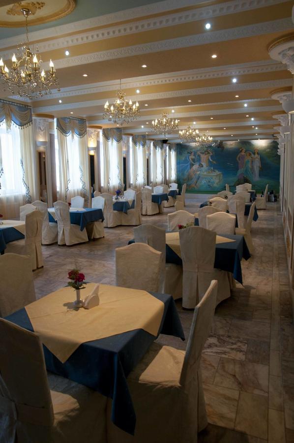 Hotel Prezident à Dilove Extérieur photo